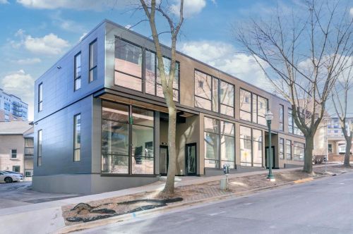 208 Hamilton St, Madison, WI 53703-2118