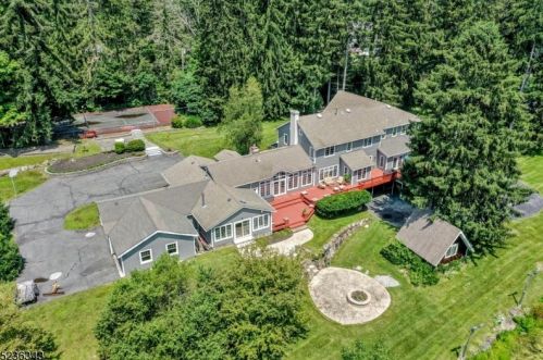 43 Cutlass Rd, Kinnelon, NJ 07405-2921