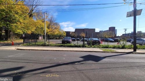 15 Exton Ave, Trenton NJ  08618-4433 exterior