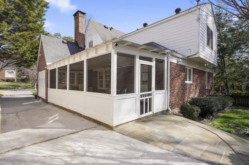 1241 Beech Vly Rd, Atlanta GA 30306-3123 exterior