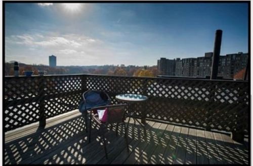 10 Jamaicaway, Boston MA  02130 exterior