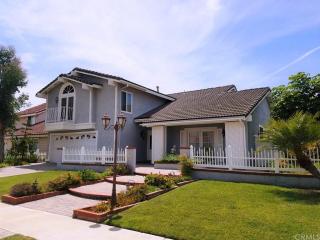 1518 Kingham Way, Fullerton, CA 92833-1521