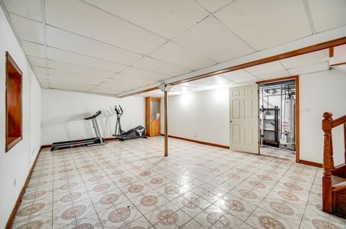 5303 Ridgeway Ave, Chicago IL 60659-1116 exterior