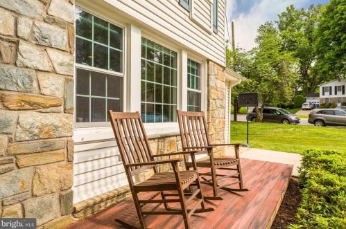 14408 Butternut Ct, Rockville MD exterior