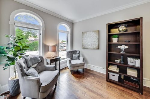 1542 Oakdale Ave, Chicago IL 60657-4024 exterior