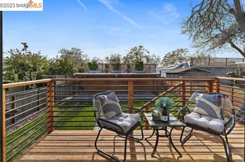 1334 Kains, Berkeley CA 94702-1016 exterior