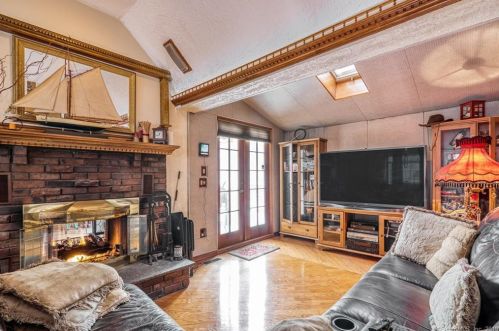 135 Brg St, Deep River CT 06417-1754 exterior