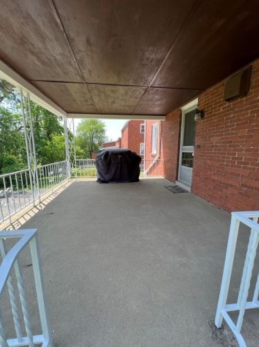 1546 Bellaire Pl, Pittsburgh PA 15226-1907 exterior