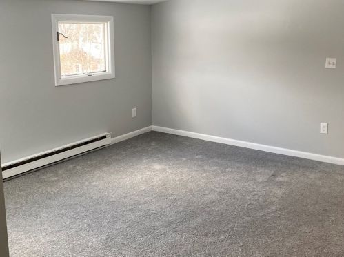 588 Mckinstry Ave, Chicopee, MA 01020-1121