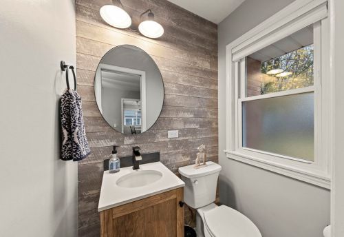 766 Parkside Ave, Elmhurst IL  60126-4811 exterior