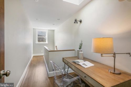 618 3 St, Washington DC 20002-4942 exterior