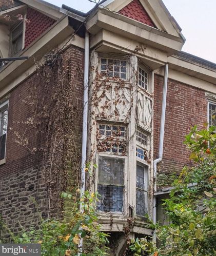 6638 Greene St, Philadelphia PA 19119-3114 exterior