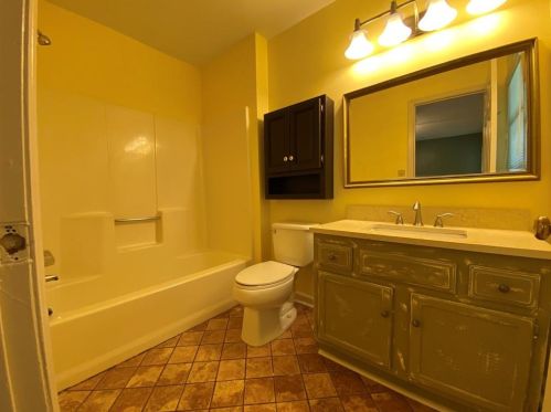 293 Triple Oaks Dr, Tucker GA 30084-2082 exterior