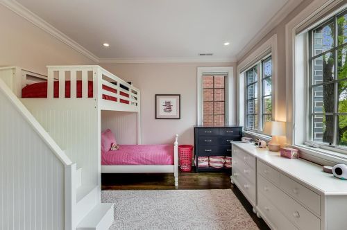 3619 Hermitage Ave, Chicago IL 60613-3506 exterior