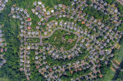 31 Lookout Hl Rd, Milford CT 06461-1878 exterior