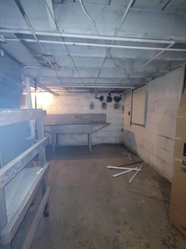 3053 Holton St, Milwaukee WI 53212-2122 exterior