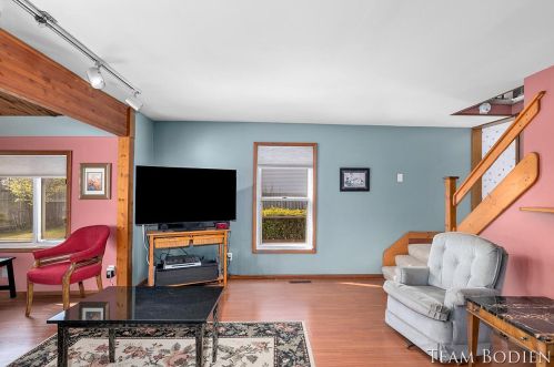 1590 Nelson St, Meskegon MI 49441-1036 exterior