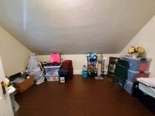 13 Clinton St, Providence RI 02919-4122 exterior