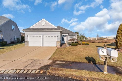 5 Barcelona Ct, Lakehurst NJ  08759-6060 exterior