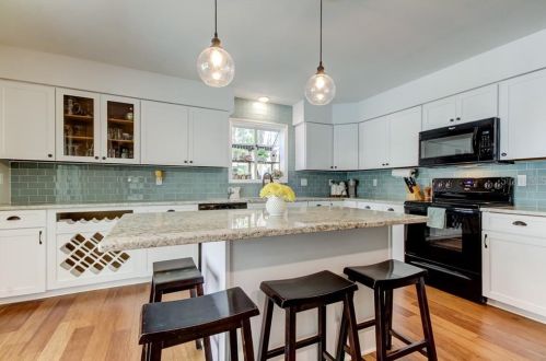 12216 Twin Br Acres Rd, Tampa FL 33626-3711 exterior