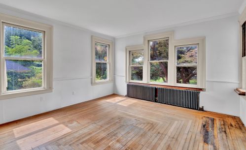 109 Hartford Ave, Hartford CT 06109-1807 exterior