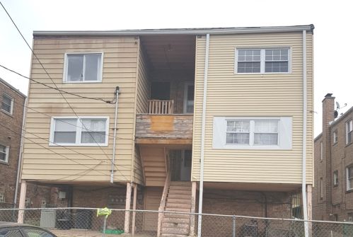 6544 Seeley Ave, Chicago, IL 60645-5512