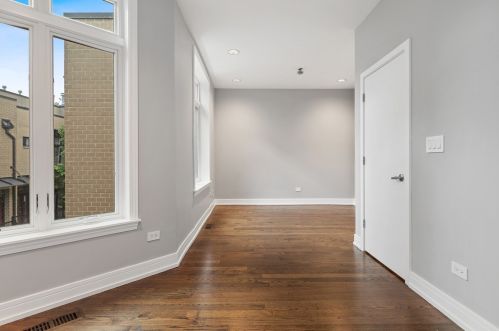 1701 Diversey Pkwy, Chicago IL 60614-1010 exterior