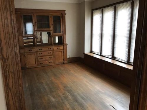 2044 35th St, Milwaukee, WI 53208-2008