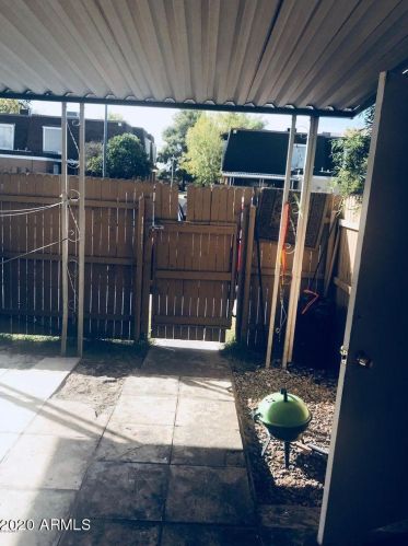 8219 34th Ave, Phoenix AZ 85053-5612 exterior