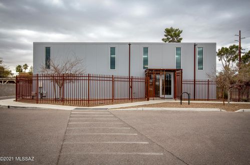 3518 Country Clb Rd, Tucson AZ 85716-1078 exterior