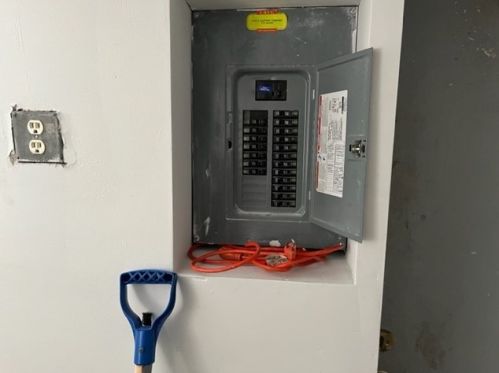 112 Mason Ave, Chicago IL 60651-1044 exterior