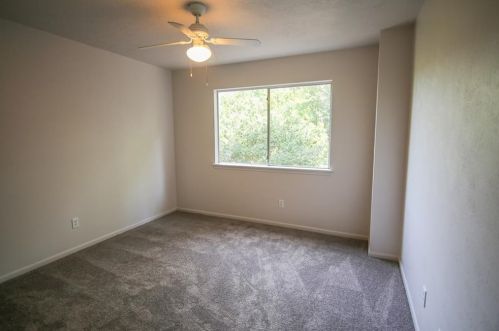 2223 Crosstimbers St, Huntsville TX 77320-3403 exterior