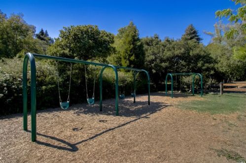 93 Elm Ave, Mill Valley CA 94941-2105 exterior