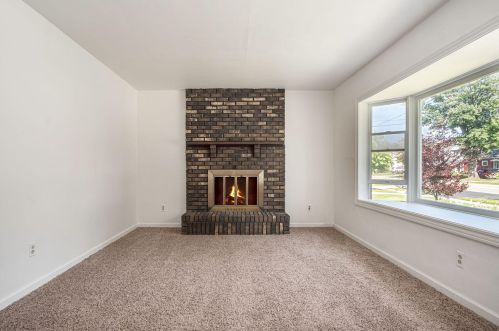 3007 Roosevelt Rd, Meskegon MI 49441-3906 exterior