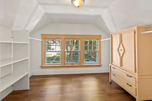 2229 57, Milwaukee WI 53219-2206 exterior