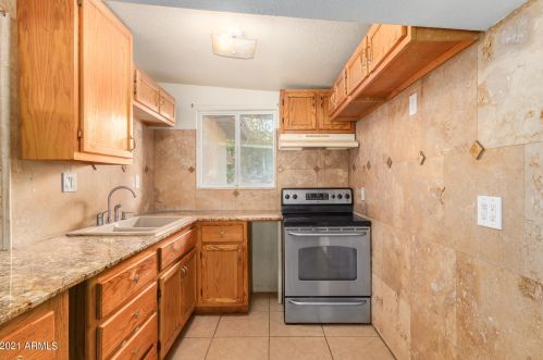 2638 47 Dr, Phoenix AZ 85031-1407 exterior