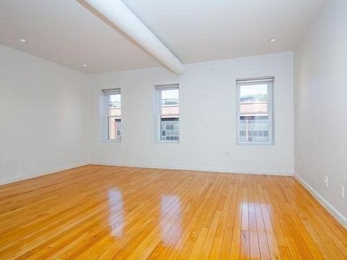 152 Prince St, Boston MA exterior