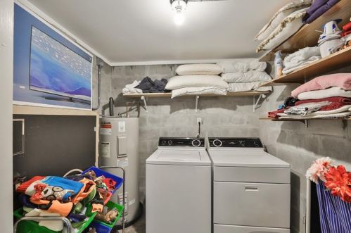 407 Bon Aire Ave, Tampa FL 33617-6322 exterior