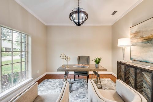 9506 Faircrest Dr, Dallas TX  75238-1416 exterior