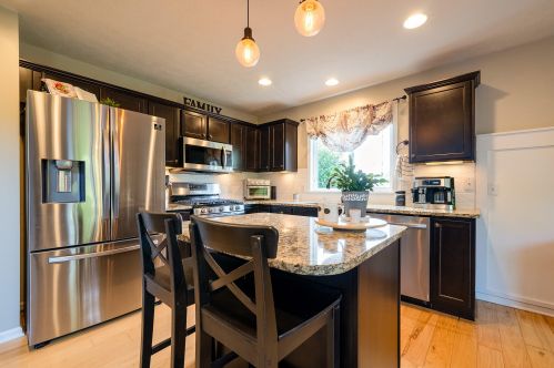 6308 Norfolk Dr, Meskegon MI 49444-7894 exterior