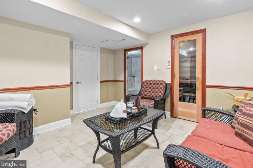 2214 Denbeigh Dr, Jamison PA 18929-1446 exterior