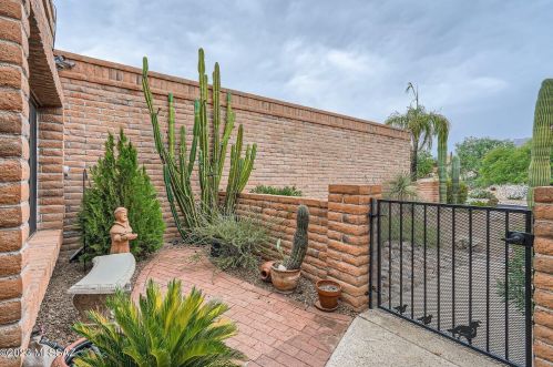 1972 Misty Hollow Ln, Tucson AZ  85704-0953 exterior
