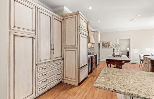 965 Grn St Cir, Gainesville GA 30501-2204 exterior