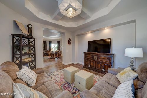 715 County Down Dr, Chandler AZ 85249-7331 exterior