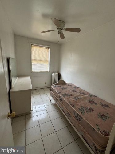 3017 Carlisle St, Philadelphia, PA 19132-2312