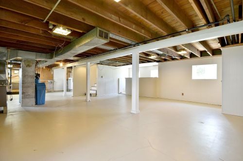 615 Saylor Ave, Elmhurst IL 60126-4305 exterior