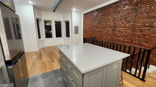 5421 Cedar Ave, Philadelphia PA 19143-1952 exterior