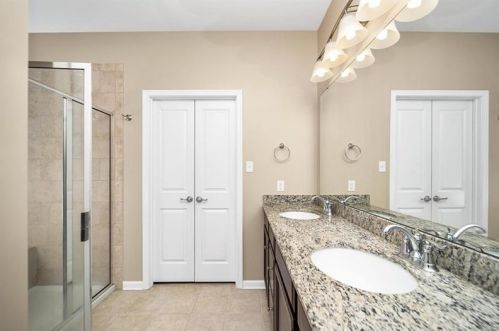 216 Overlook Dr, Pittsburgh PA 15216-1545 exterior