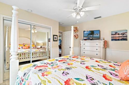 785 102 Ave, Naples FL 34108-3215 exterior