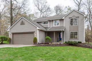 3447 Hathaway Rd, Kalamazoo, MI 49009-4906